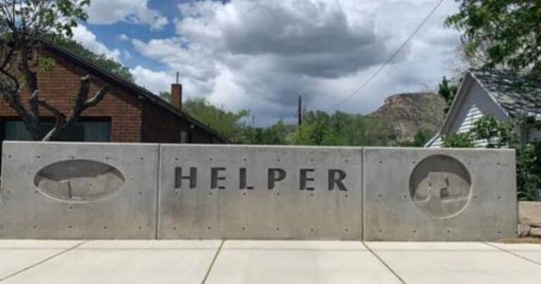 Helper Utah sign
