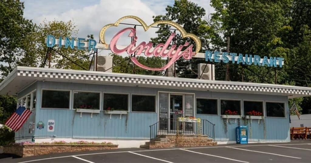 Cindy's Restaurant in North Scituate, Rhode Island welcoming travelers and local residents along Historic US Route 6.